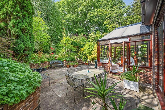 3 Bedroom Flat For Sale In Garden Apartment, Oakhill Avenue, Hampstead, NW3