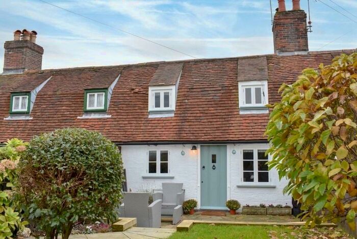 2 Bedroom Cottage To Rent In Swanwick Shore Road, Swanwick, SO31