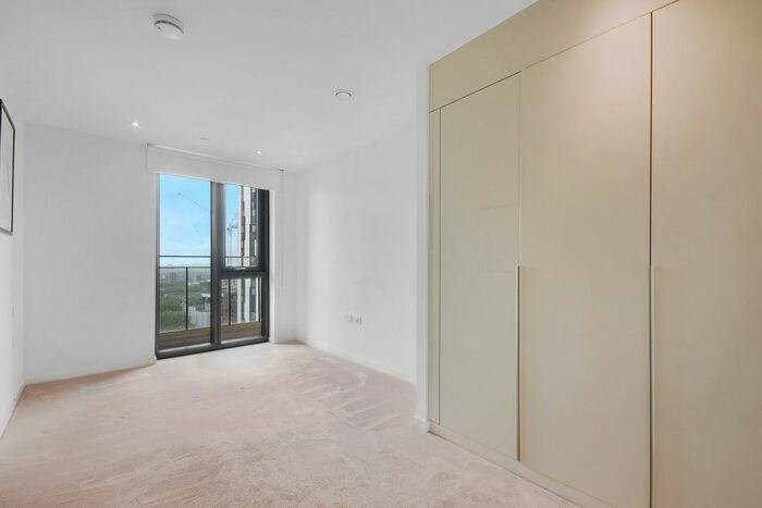 1 Bedroom Flat To Rent In One The Elephant, St. Gabriel Walk, Elephant Amp; Castle, London, SE1