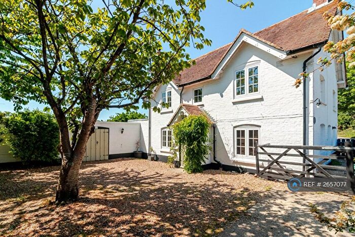 4 Bedroom Detached House To Rent In Ringwood Road, Avon, Christchurch, BH23