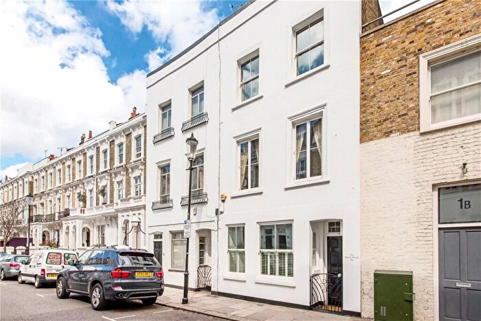 3 Bedroom Property To Rent In Redcliffe Road, London, SW10