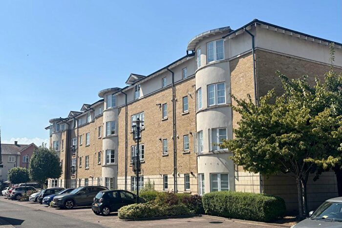 2 Bedroom Apartment For Sale In Pooles Wharf Court | Harbourside, BS8