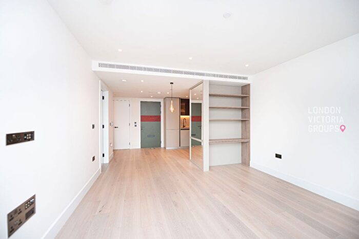 1 Bedroom Flat To Rent In Westmont Apartments, Fountain Park Way, W12