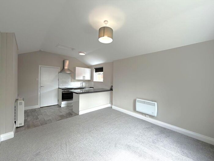 Studio To Rent In Denmark Road, Kingsholm, GL1