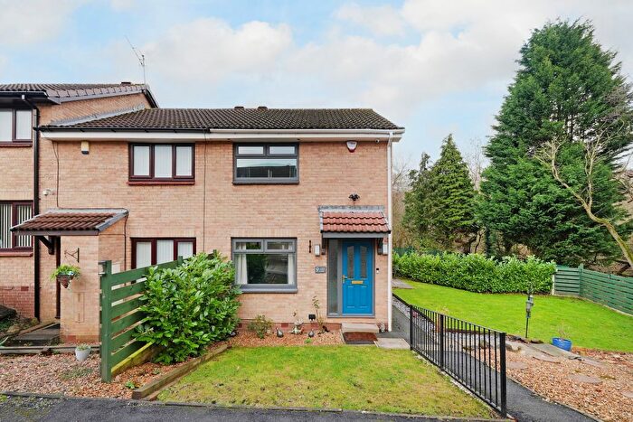 2 Bedroom Town House For Sale In Oaken Wood Close, Thorpe Hesley, Rotherham, S61