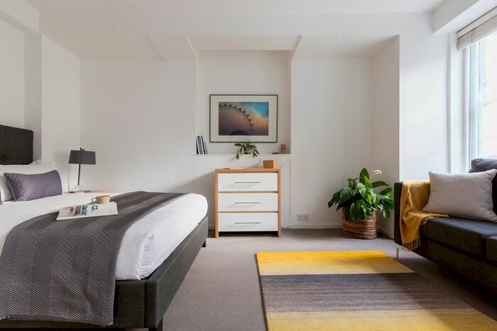 Studio To Rent In Dolphin Square, London, SW1V