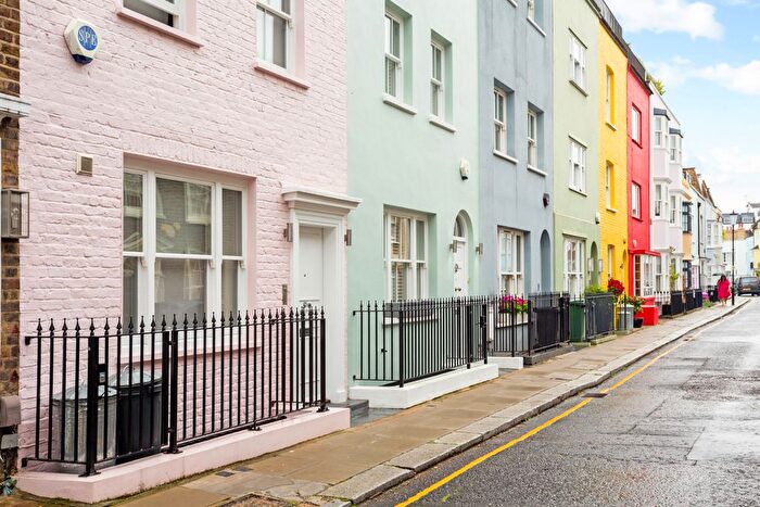 4 Bedroom Terraced House To Rent In Godfrey Street, London, SW3