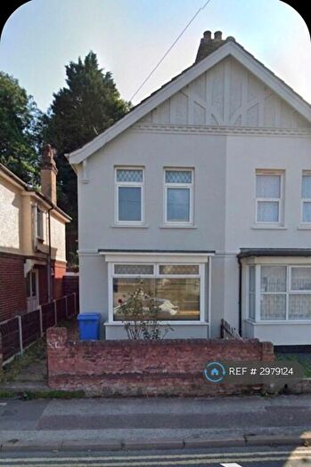 3 Bedroom Semi Detached House To Rent In Burrell Road, Ipswich, IP2