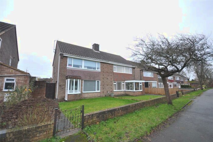 3 Bedroom Semi-Detached House To Rent In Southbrook Street, Swindon, Wiltshire, SN2