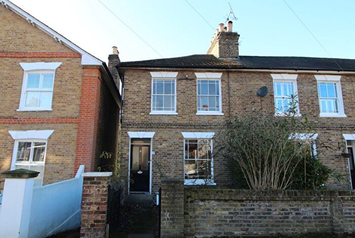 2 Bedroom End Of Terrace House To Rent In Rose Valley, Brentwood, CM14