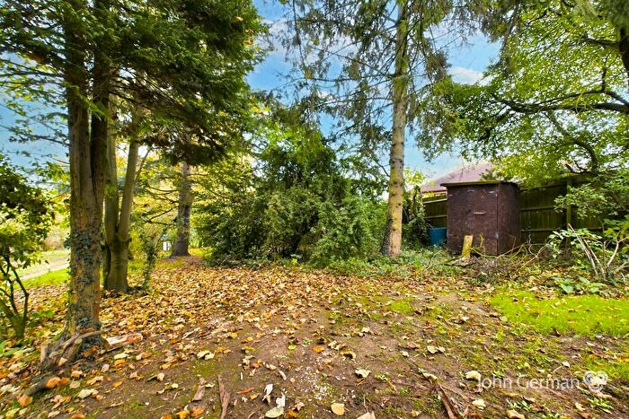 3 Bedroom Semi-Detached House For Sale In West Leake Road, East Leake, LE12