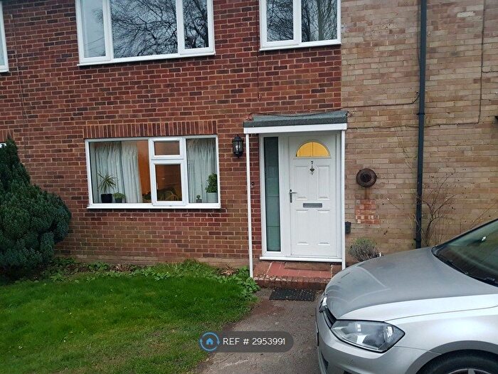2 Bedroom Flat To Rent In Avon Road, Farnham, GU9