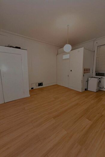 1 Bedroom Studio To Rent In Sutton Court, London, W4