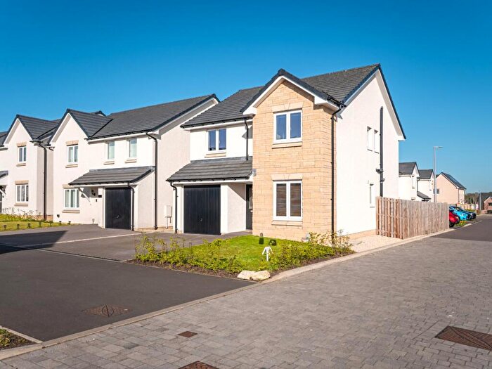 4 Bedroom Detached House For Sale In Livingston Crescent, Winchburgh, West Lothian, EH52