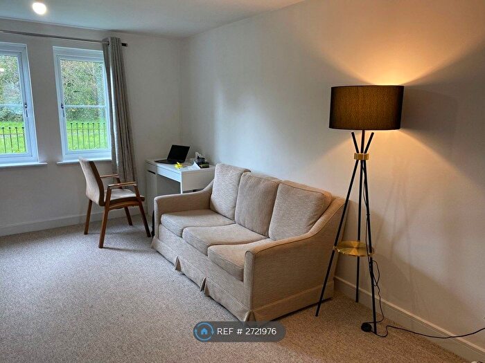 2 Bedroom Flat To Rent In Barley Leaze, Chippenham, SN14