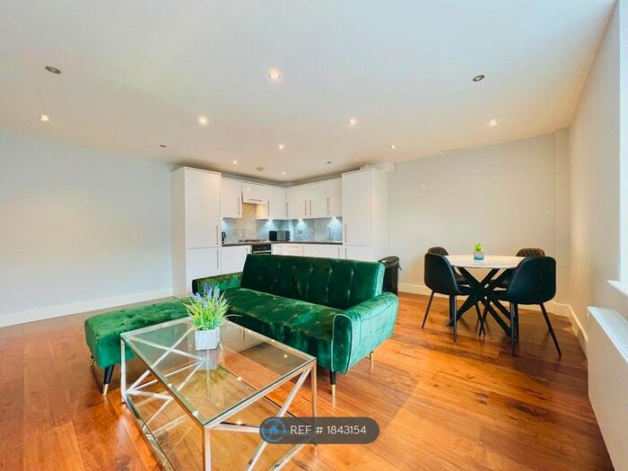 2 Bedroom Flat To Rent In Arthur Road, London, SW19