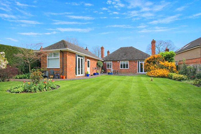 3 Bedroom Detached Bungalow For Sale In Chiltern Road, South Sutton, SM2