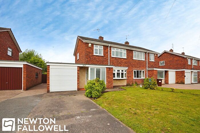 3 Bedroom Semi-Detached House For Sale In Ordsall Road, Retford, DN22