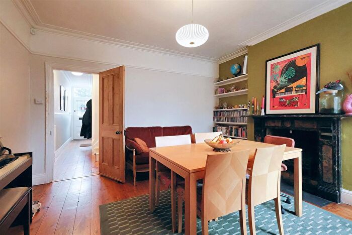 3 Bedroom End Of Terrace House For Sale In Mansfield Street, Sherwood, Nottingham, NG5