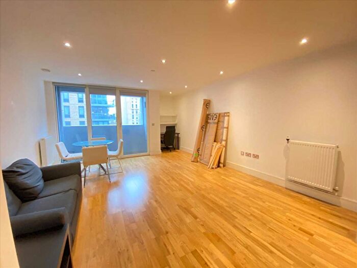 1 Bedroom Flat To Rent In Admirals Tower North, Dowells Street, Greenwich, SE10
