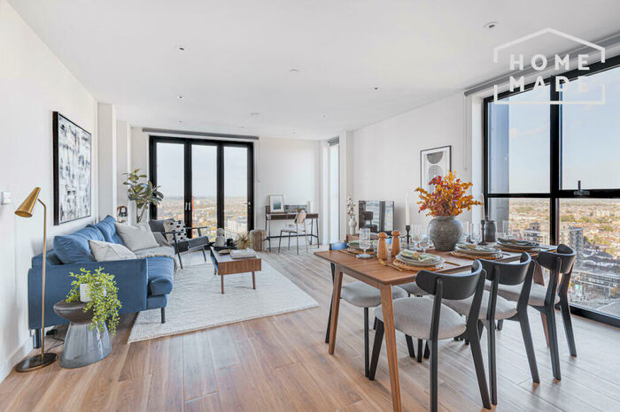 3 Bedroom Apartment To Rent In George Street, Croydon, CR0