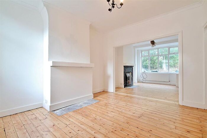 2 Bedroom Terraced House To Rent In Park Road, Sunbury-On-Thames, TW16