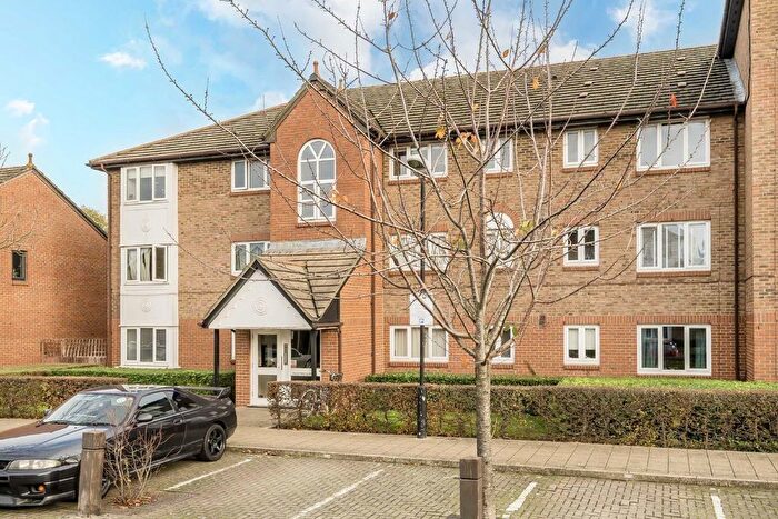 2 Bedroom Flat To Rent In Peartree Avenue, Earlsfield, SW17