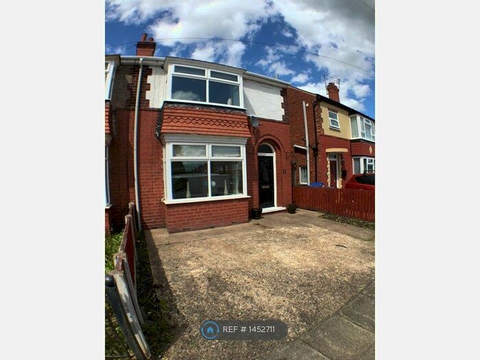 3 Bedroom Semi-Detached House To Rent In Woodstock Road, Doncaster, DN4