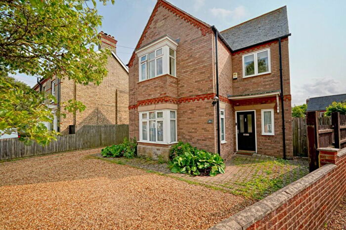 4 Bedroom Detached House For Sale In Blenheim Road, Ramsey, Huntingdon, PE26