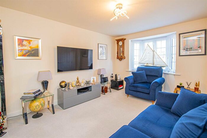 3 Bedroom Detached House For Sale In Harvest Road, Market Harborough, LE16