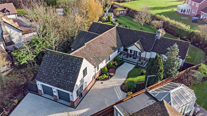 4 Bedroom Bungalow For Sale In Infield Road, Glatton, Huntingdon, PE28