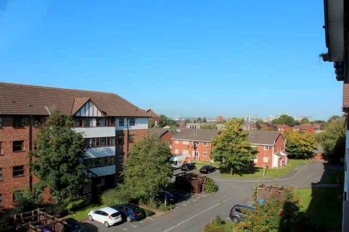 2 Bedroom Flat To Rent In Acorn Court, Dingle, L8