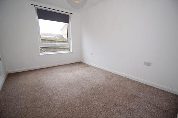2 Bedroom Flat To Rent In Claylands Road, Bishops Waltham, SO32