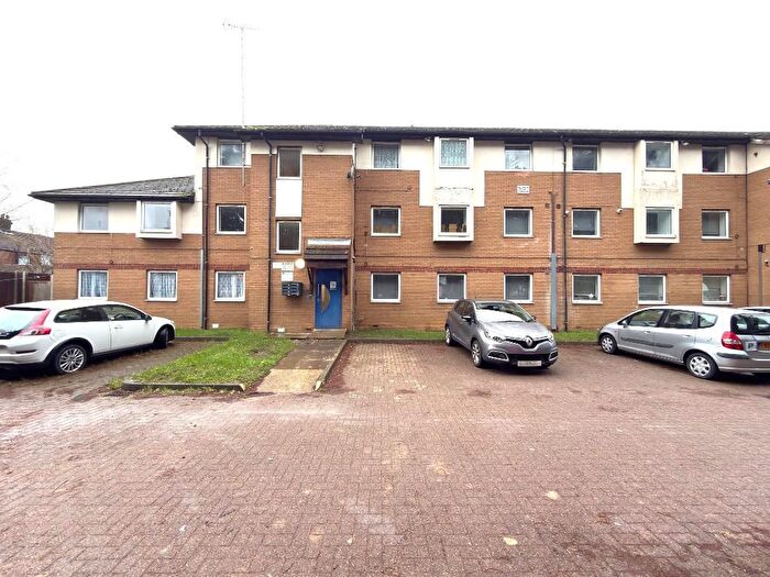 1 Bedroom Flat For Sale In Milliners Court, Milliners Way, Biscot, Luton, Bedfordshire, LU3