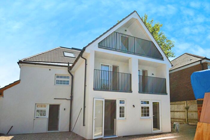 2 Bedroom Flat To Rent In Frogmore, Frogmore, AL2