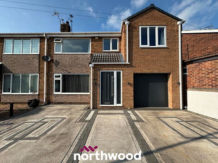 4 Bedroom Semi-Detached House For Sale In Southwood Drive, Thorne, Doncaster, DN8