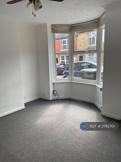 2 Bedroom Terraced House To Rent In Jubilee St, Wellingborough, NN9