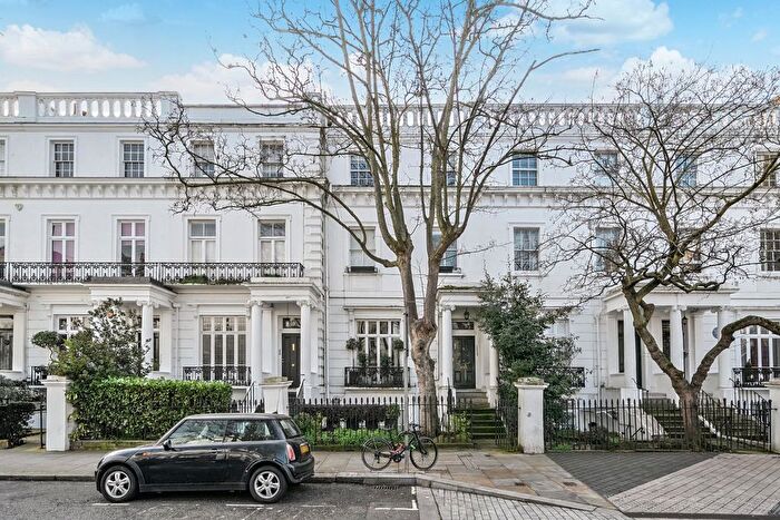 2 Bedroom Flat For Sale In Thurloe Street, South Kensington, London, SW7