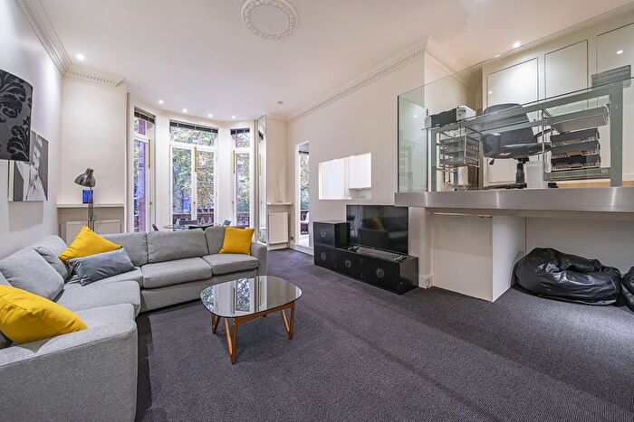 1 Bedroom Flat To Rent In Lower Sloane Street, London, SW1W