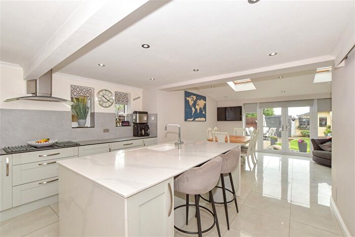 3 Bedroom Semi-detached House For Sale In Greenside, High Halden, Ashford, Kent, TN26