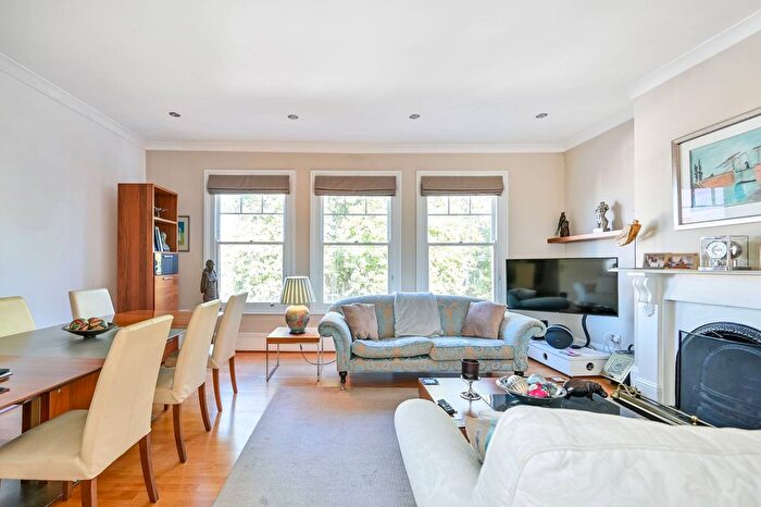 2 Bedroom Flat To Rent In Kew Road, Richmond, TW9