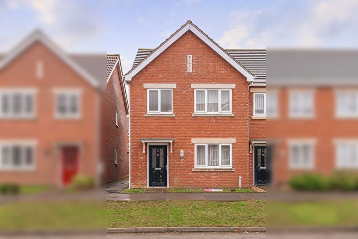 3 Bedroom End Of Terrace House For Sale In Churchill Avenue, Skegness, PE25