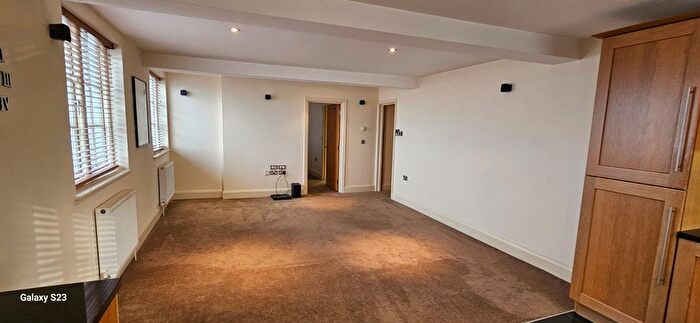 2 Bedroom Flat To Rent In Mansion Street, Margate, CT9