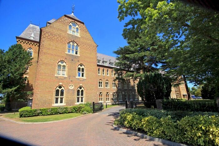 Studio To Rent In Borough Road, Osterley, Isleworth, TW7