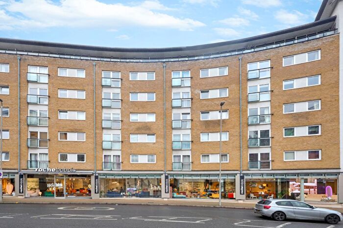 3 Bedroom Flat To Rent In Omega Building, Smugglers Way, SW18