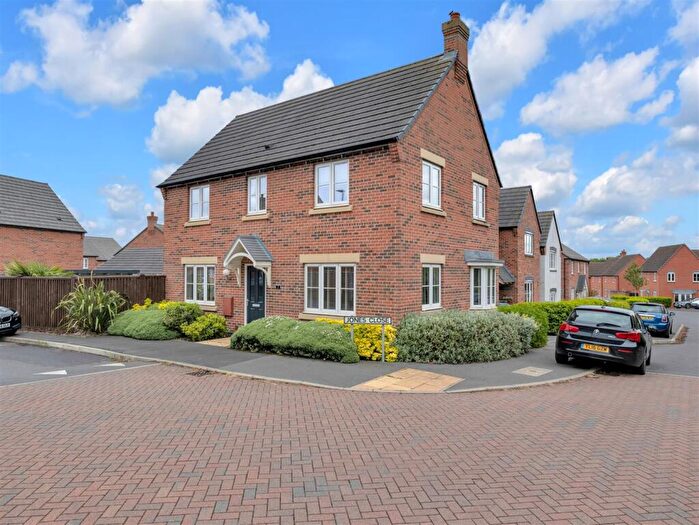 4 Bedroom Detached House For Sale In Jones Close, Thringstone, Coalville, LE67