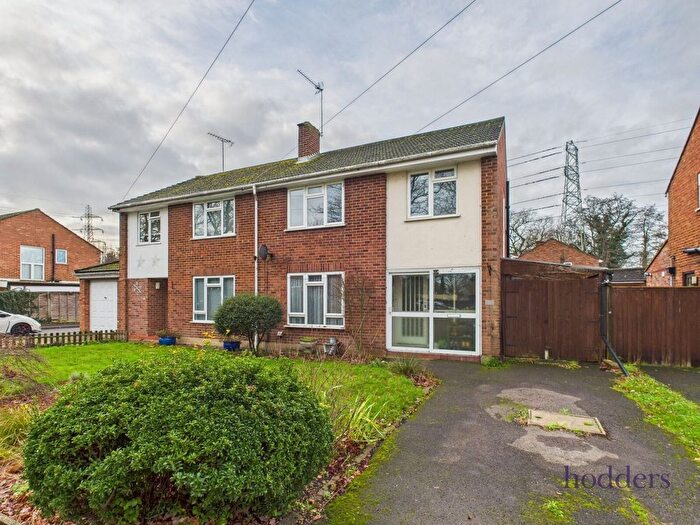 3 Bedroom Semi Detached House For Sale In Byfleet Road, New Haw, Surrey, KT15