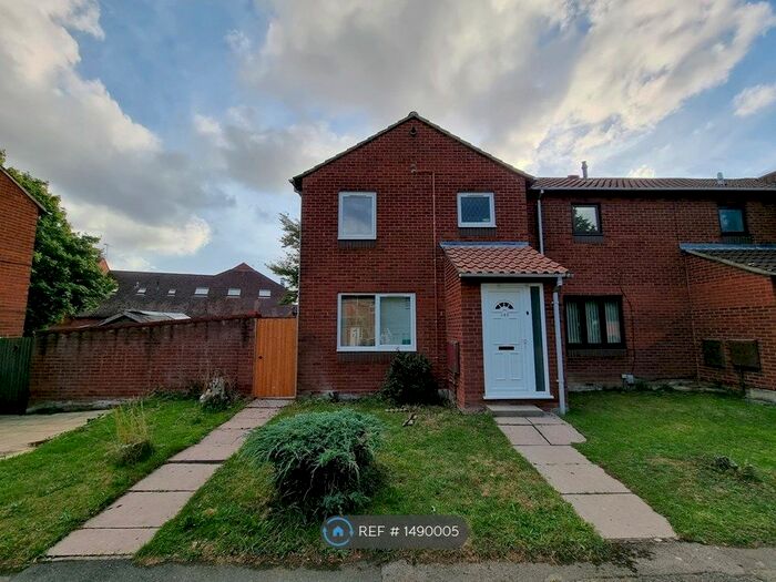 3 Bedroom End Of Terrace House To Rent In Chilcombe Way, Lower Earley, Reading, RG6