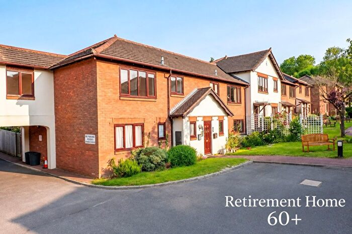 2 Bedroom Flat To Rent In St. Pauls Street, Tunbridge Wells, TN4