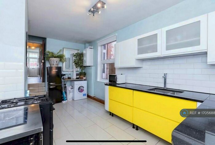 5 Bedroom Terraced House To Rent In Kirby Road, Leicester, LE3